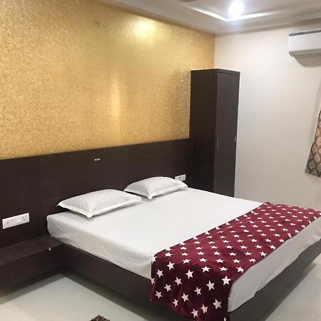 Sri Krishna Residency Hotell Eluru Eksteriør bilde